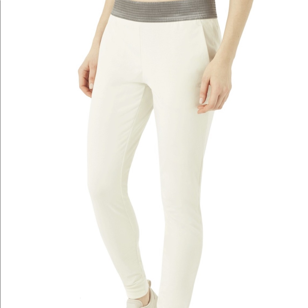 Brand new Oakley Luxe Fleece pants